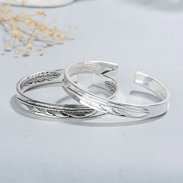 THAI SILVER Feather 'PROSPERITY' Bangle